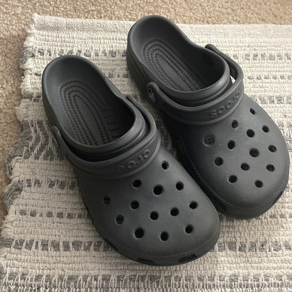 Gray Crocs womens size 6